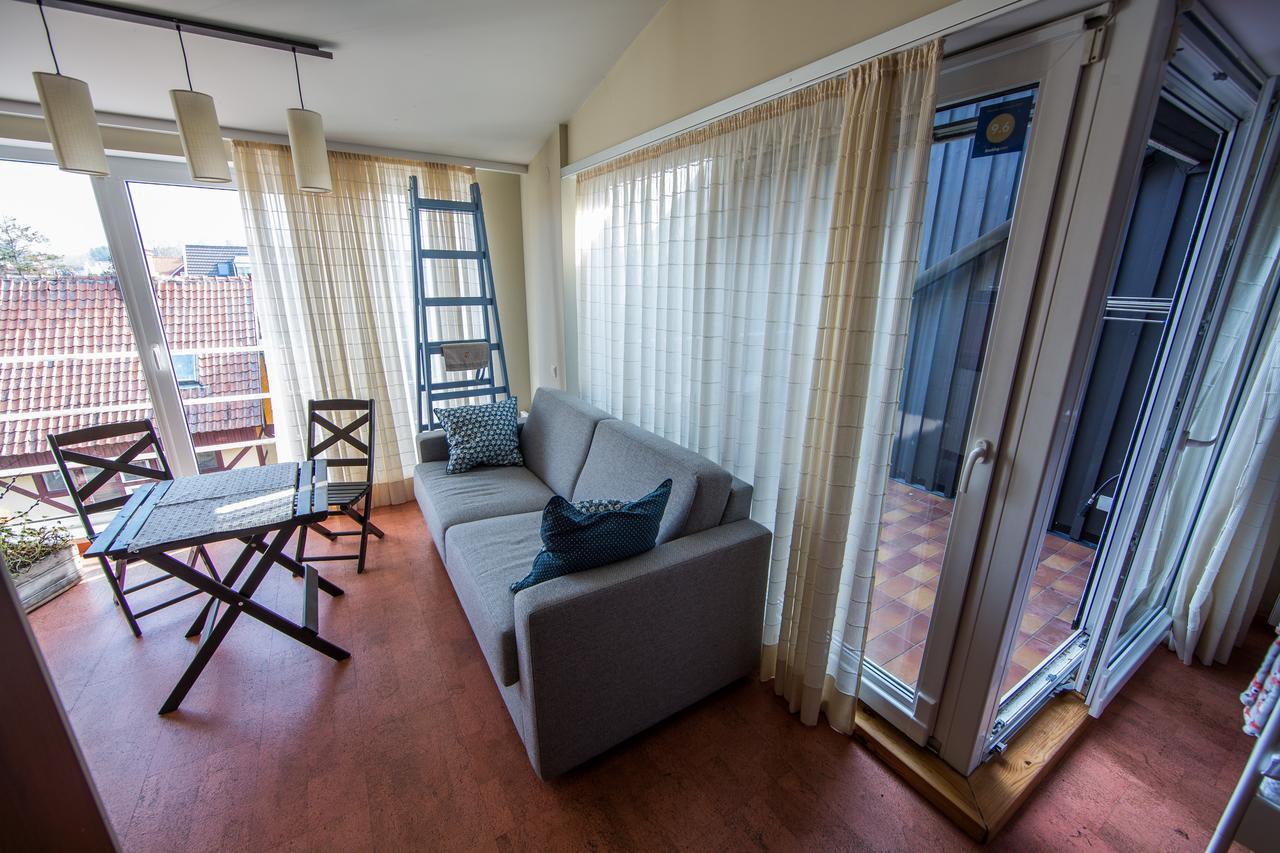 Lapes Namai Apartment Pervalka Exterior photo